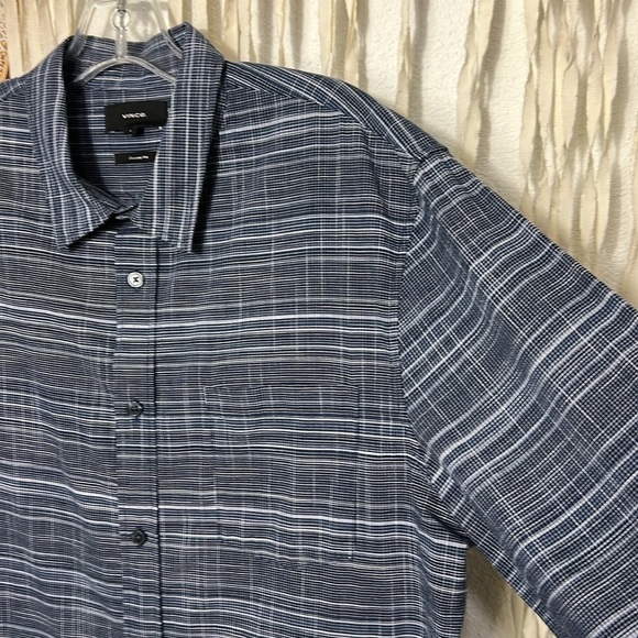 Men's Vince Blue and White Printed Long Sleeve Button Down Fit Size Large - Picture 2 of 8